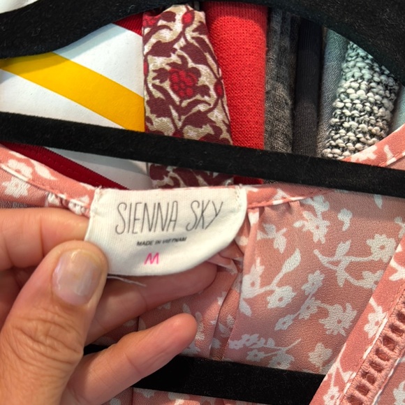 Floral Wrap Top - Pink - Picture 3 of 4